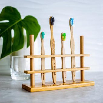 Bamboo toothbrushes holder - 4 toothbrushes